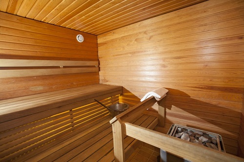 Sauna - ochrana parafínovým olejem